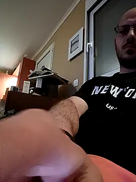 arksex32 online show from 04-13-26, 08:24