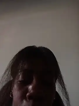 ThaliaWest online show from 11-18-25, 06:44