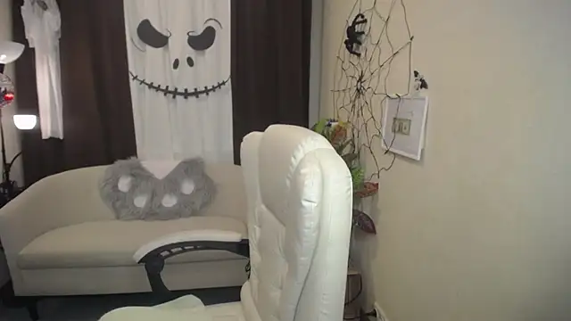 VestaWoody online show from 11-05-25, 07:11