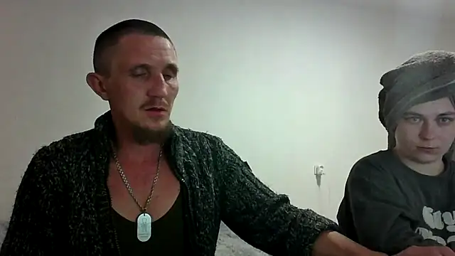 Twolatte1520 online show from 04-14-26, 07:19