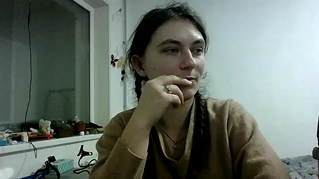 Twolatte1520 online show from 12-16-25, 08:02