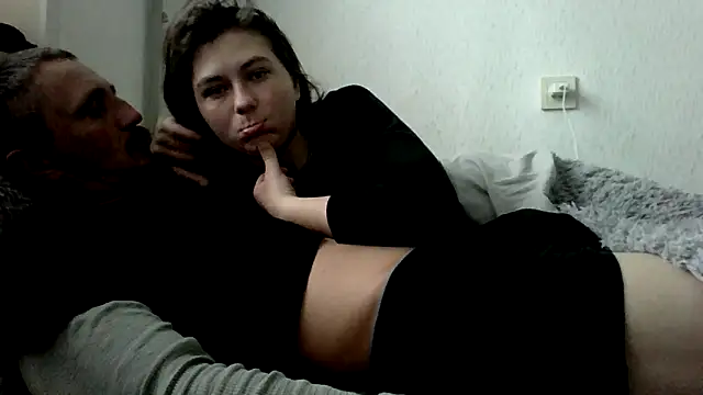 Twolatte1520 online show from 05-14-26, 08:11