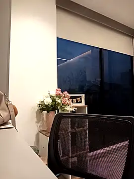 Snapshot of AliceJackkson chatting on 02-13-26, 11:21 AliceJackkson online show from 02-13-26, 11:21