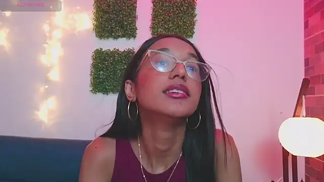 luna valen online show from 02-11-26, 09:47