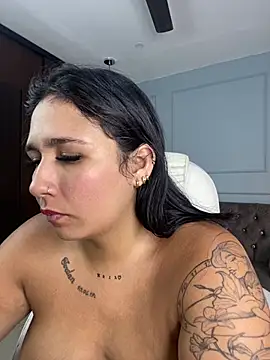 Rose monroee online show from 05-24-26, 07:58