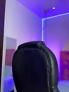 Rose monroee online show from 11-04-25, 07:39