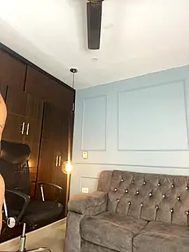 Rose monroee online show from 11-22-25, 07:24