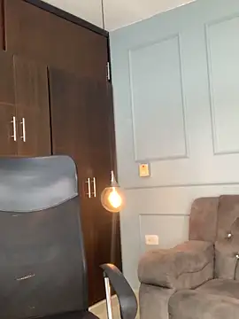 Rose monroee online show from 11-30-25, 12:39