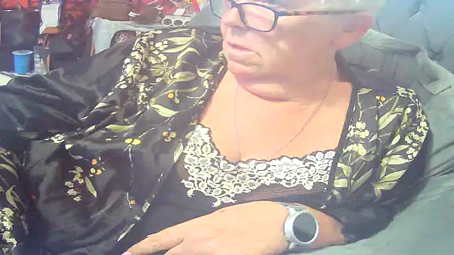 Snapshot of Playful_MILF_Demi chatting on 07-15-26, 07:48 Playful MILF Demi online show from 07-15-26, 07:48