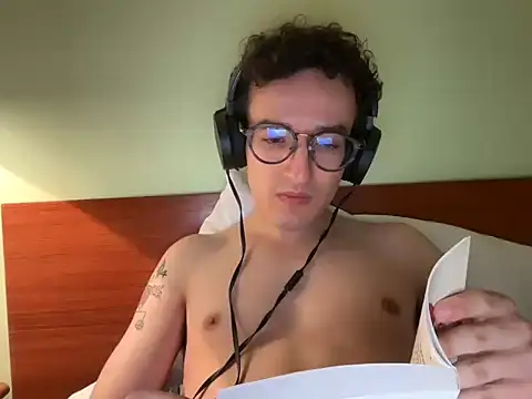 Poeta98xh online show from 10-03-25, 08:54