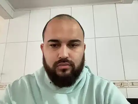 Snapshot of mayday2025m chatting on 11-04-25, 11:36 mayday2025m online show from 11-04-25, 11:36