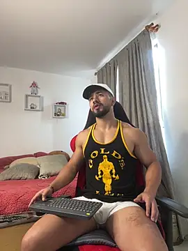 Ezzio Scolaro online show from 02-15-26, 01:32