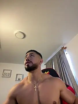 Ezzio Scolaro online show from 03-19-26, 10:10