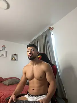 Ezzio Scolaro online show from 02-24-26, 12:17