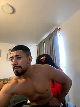 Ezzio Scolaro online show from 10-22-25, 12:04