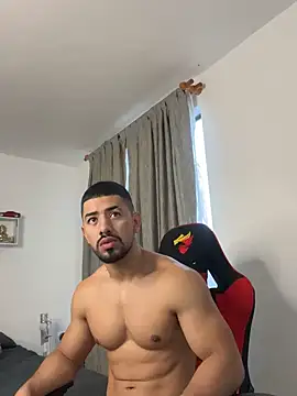 Ezzio Scolaro online show from 10-21-25, 12:15