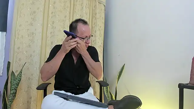  axelking  online show from 04-30-26, 11:28
