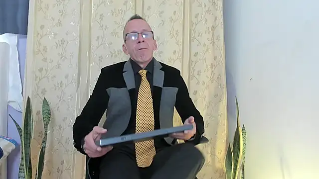  axelking  online show from 05-04-26, 11:35