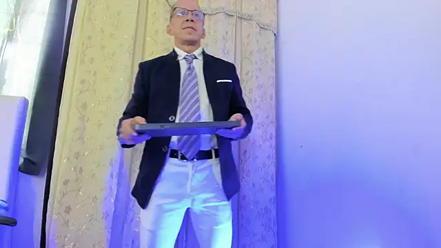  axelking  online show from 04-07-26, 11:45