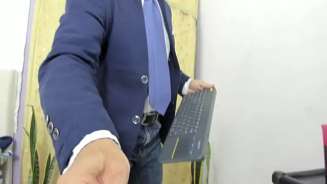  axelking  online show from 04-15-26, 11:38