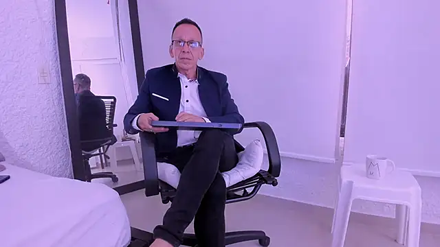  axelking  online show from 02-25-26, 11:32