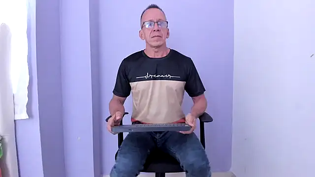  axelking  online show from 03-16-26, 11:36