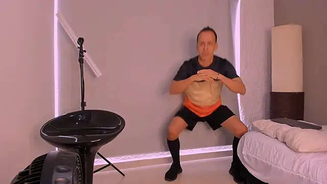  axelking  online show from 10-11-25, 12:06