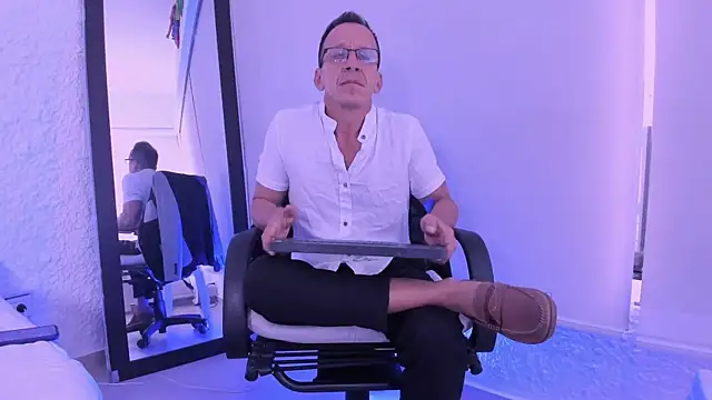  axelking  online show from 03-05-26, 11:51