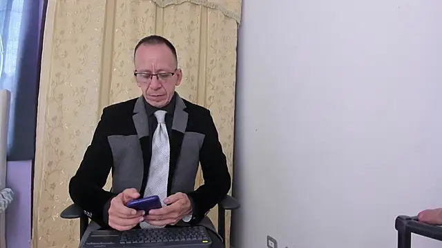  axelking  online show from 04-09-26, 11:38