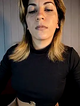 Snapshot of Amber_Nurth chatting on 10-11-25, 03:40 Amber Nurth online show from 10-11-25, 03:40