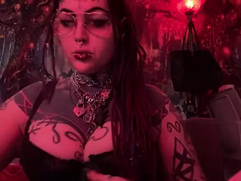 nyxvelon online show from 11-14-25, 01:59