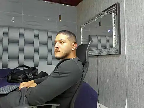 jasonshaw25 online show from 10-10-25, 11:38