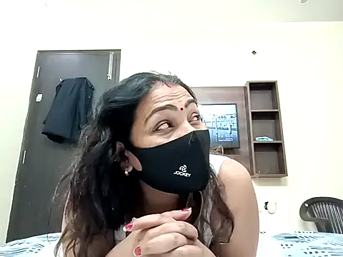 horny milf couple online show from 10-15-25, 04:26