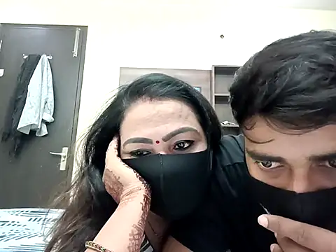 horny milf couple online show from 10-11-25, 02:07