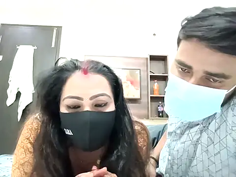 horny milf couple online show from 10-10-25, 06:20