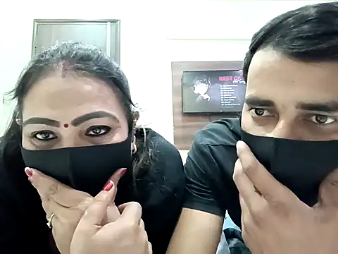 horny milf couple online show from 10-16-25, 04:48