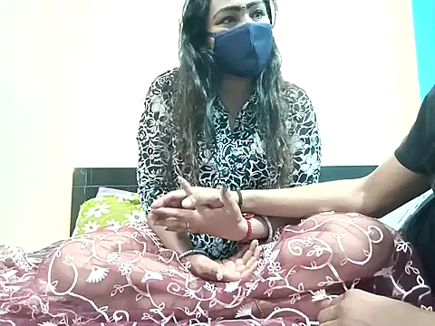 horny milf couple online show from 02-15-26, 06:18