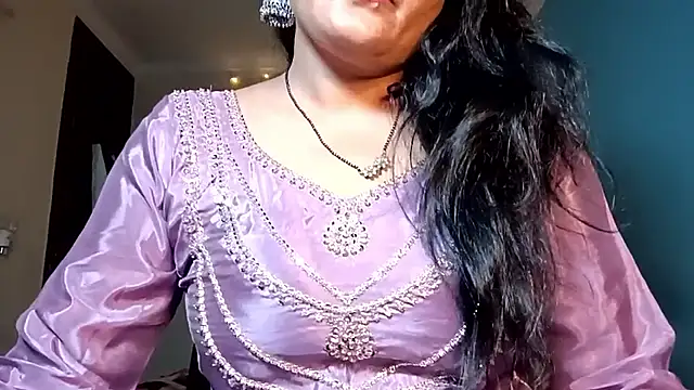 horny milf couple online show from 04-08-26, 04:30