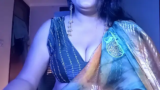 horny milf couple online show from 06-11-26, 06:27