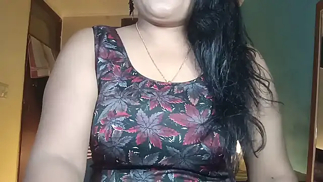 horny milf couple online show from 06-12-26, 07:00