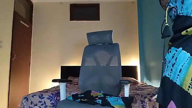 horny milf couple online show from 06-03-26, 06:34