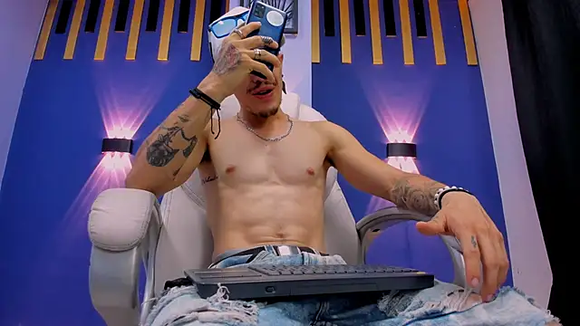 imsammytop online show from 11-16-25, 01:43