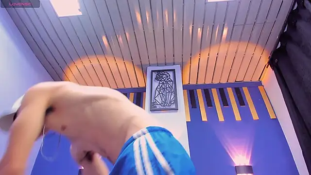 imsammytop online show from 10-23-25, 01:21