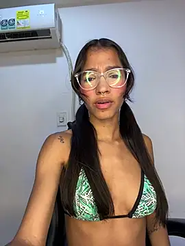Snapshot of ScarletEvanss_ chatting on 06-22-26, 11:07 ScarletEvanss online show from 06-22-26, 11:07
