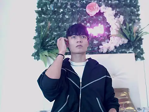 alex russo   online show from 10-28-25, 11:25