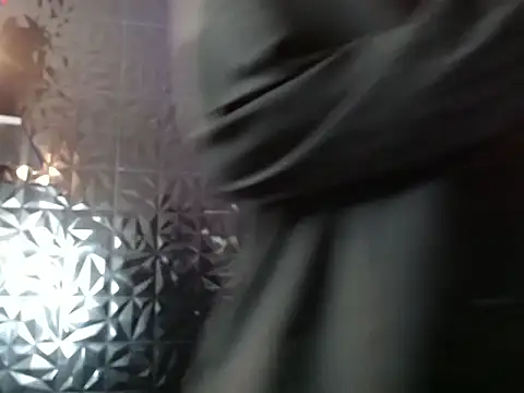 Snapshot of alex_russo__ chatting on 10-05-25, 04:47 alex russo online show from 10-05-25, 04:47