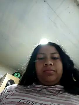 Snapshot of Agatha_milk24 chatting on 10-04-25, 10:22 Agatha milk24 online show from 10-04-25, 10:22