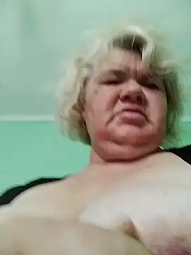 LusiyaGold5 online show from 11-04-25, 07:34