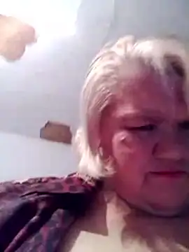 LusiyaGold5 online show from 10-28-25, 05:23