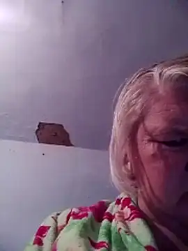 LusiyaGold5 online show from 10-31-25, 08:38